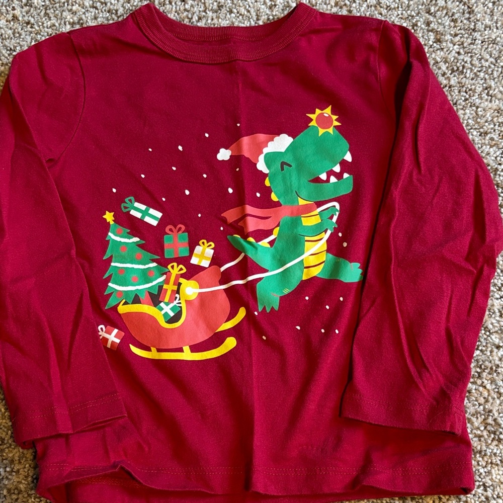 3T Christmas shirt